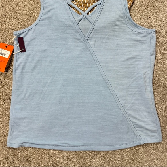 NWT Freely Women’s Addie Tank Top Sleeveless V-Neck Outdoor in Clear Sky Blue L - Picture 7 of 13